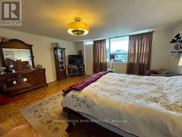 303 - 180 MARKHAM ROAD