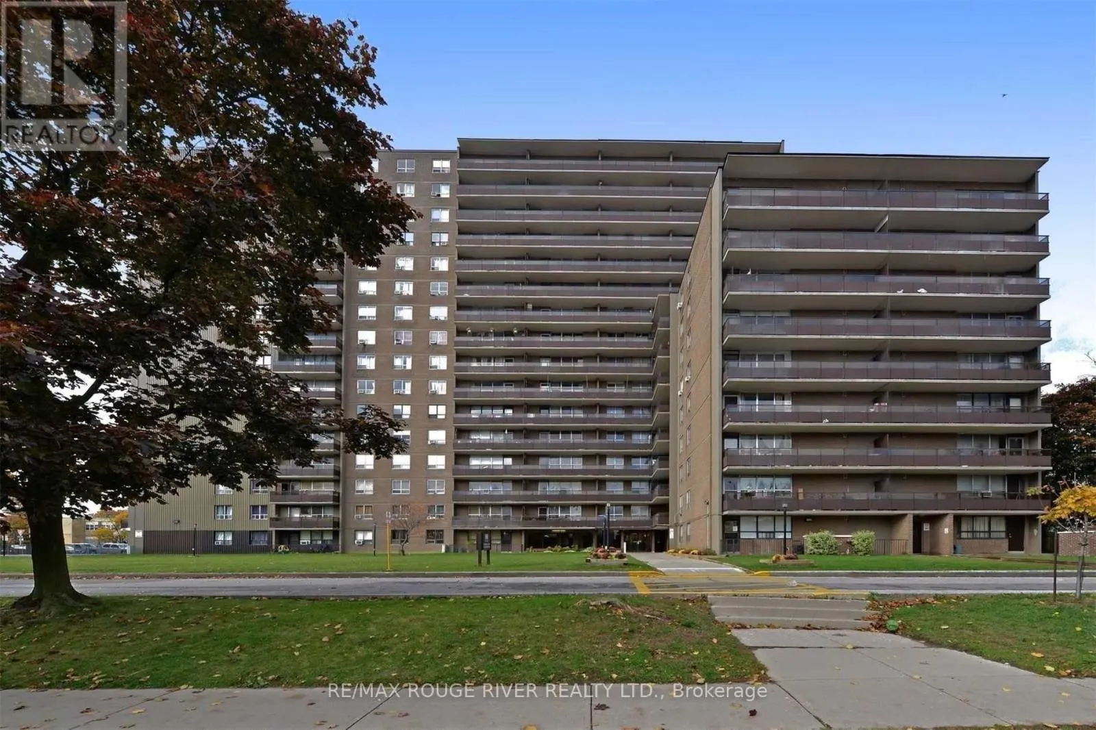 303 - 180 MARKHAM ROAD