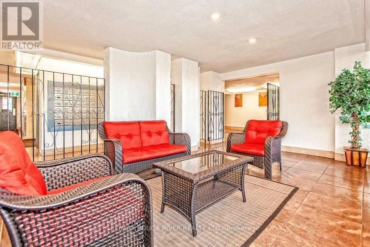 303 - 180 MARKHAM ROAD