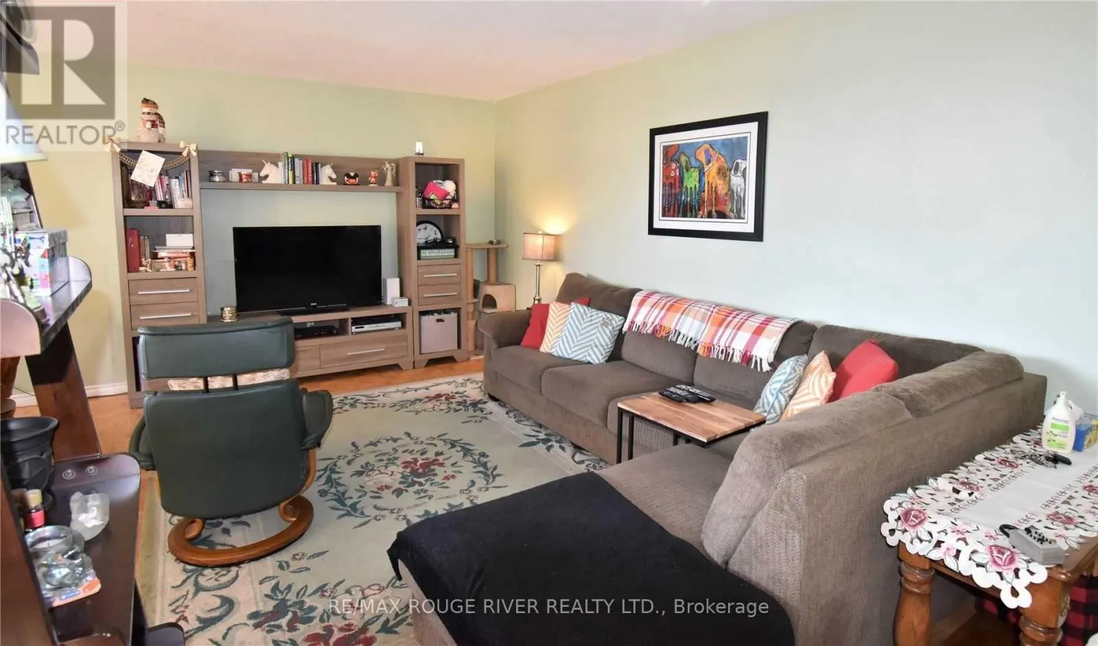 303 - 180 MARKHAM ROAD
