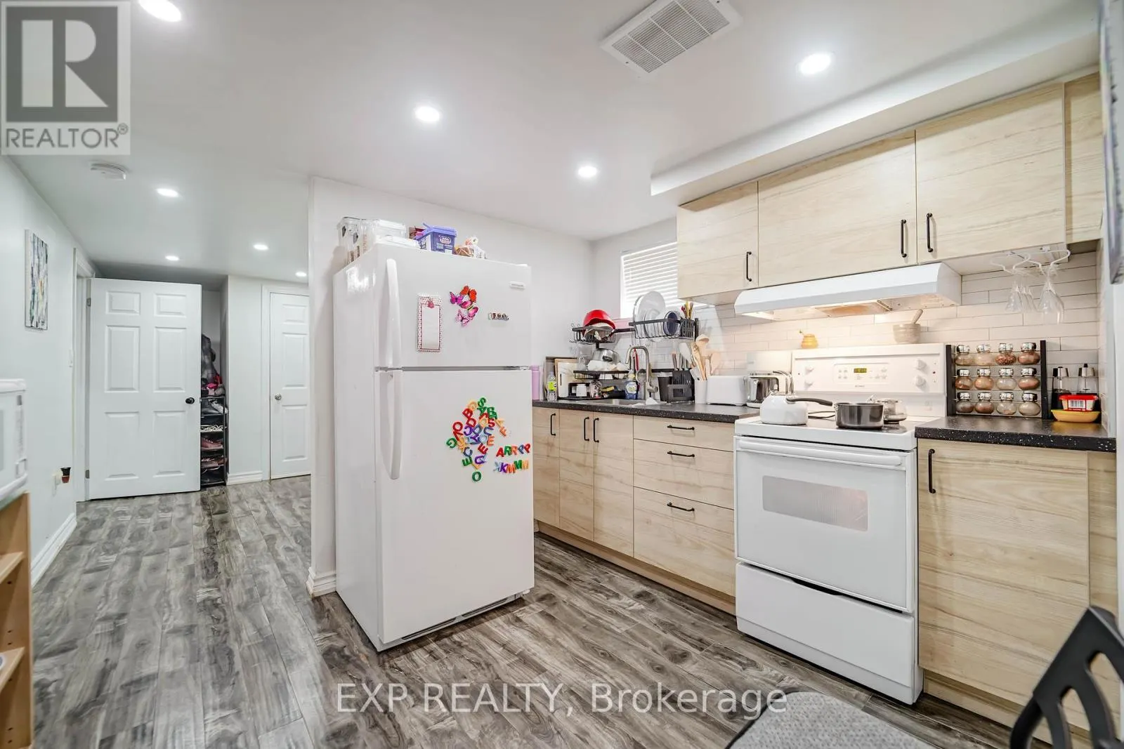11 BUCANNAN ROAD