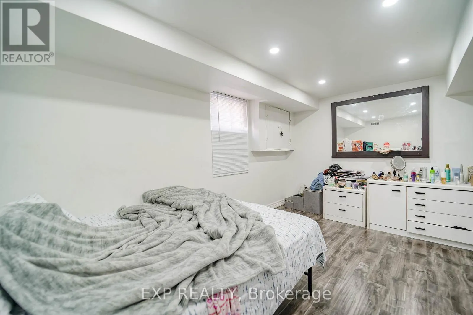 11 BUCANNAN ROAD