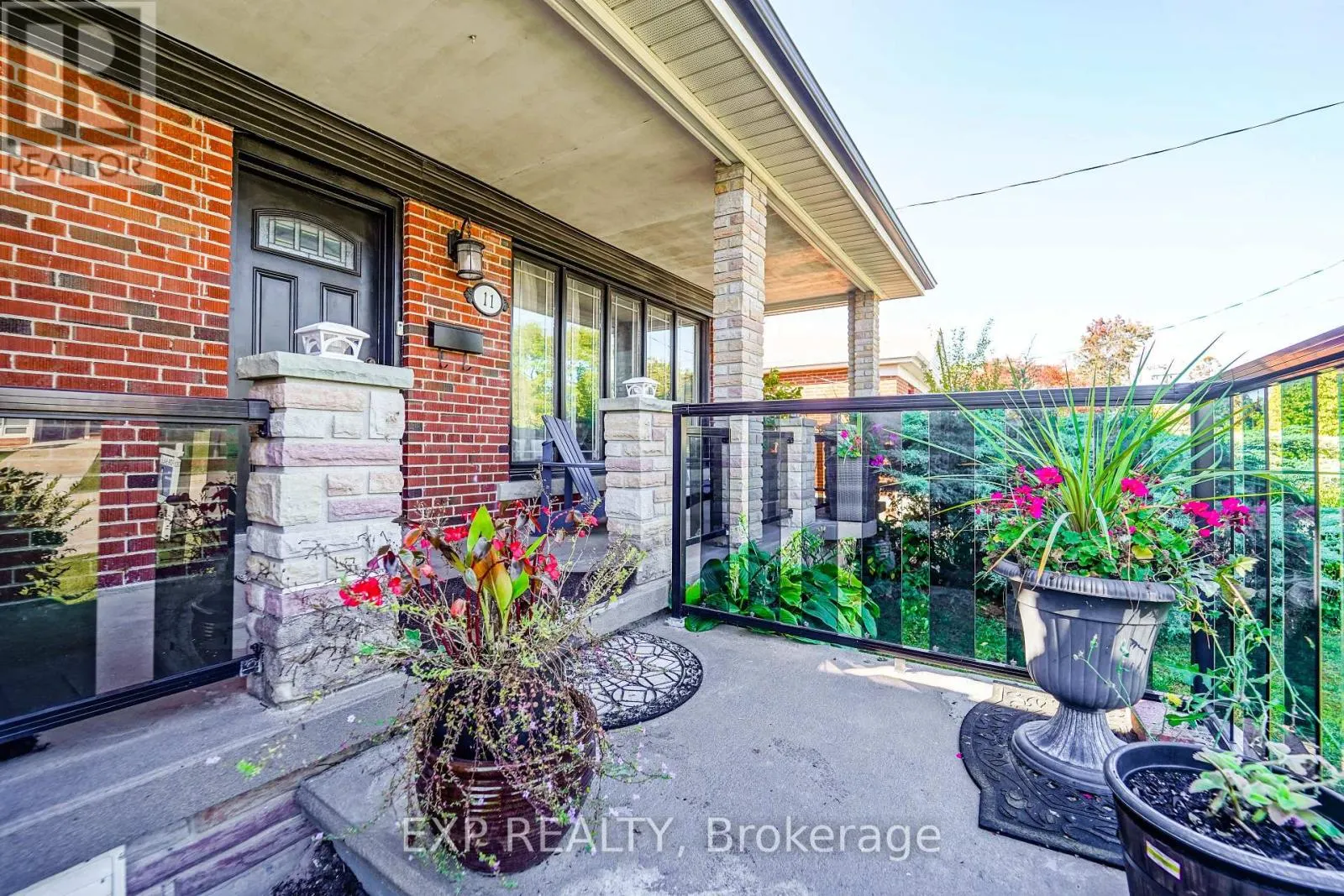 11 BUCANNAN ROAD