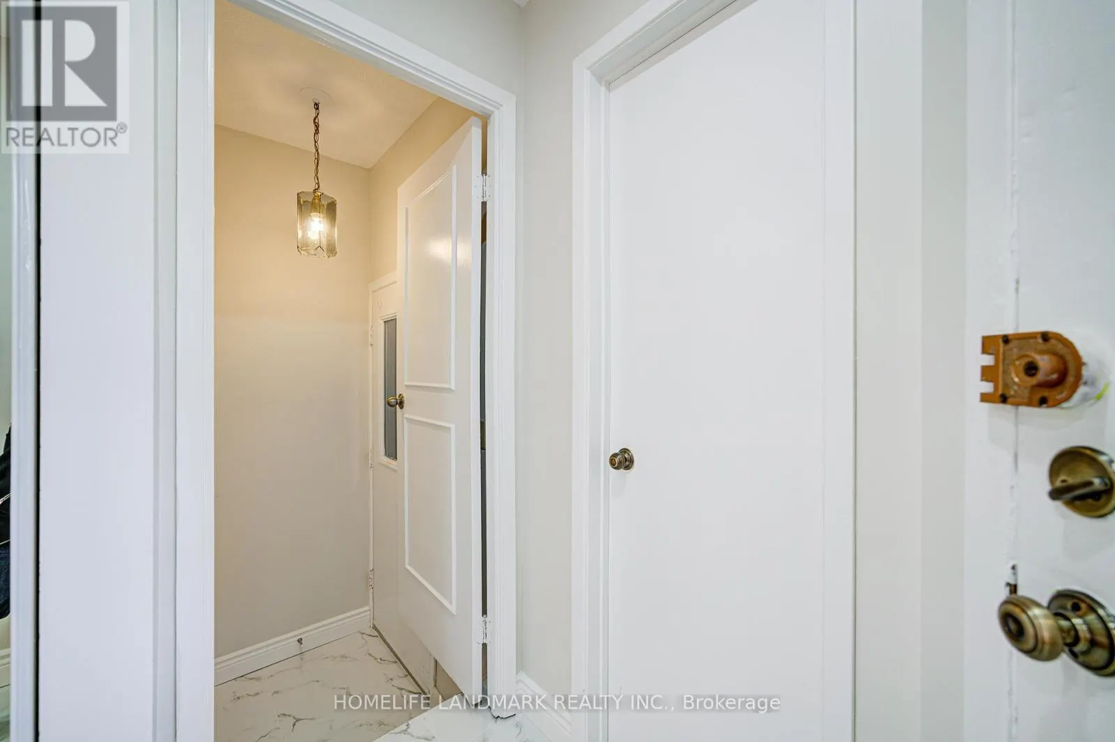 79 SANDYHOOK SQUARE