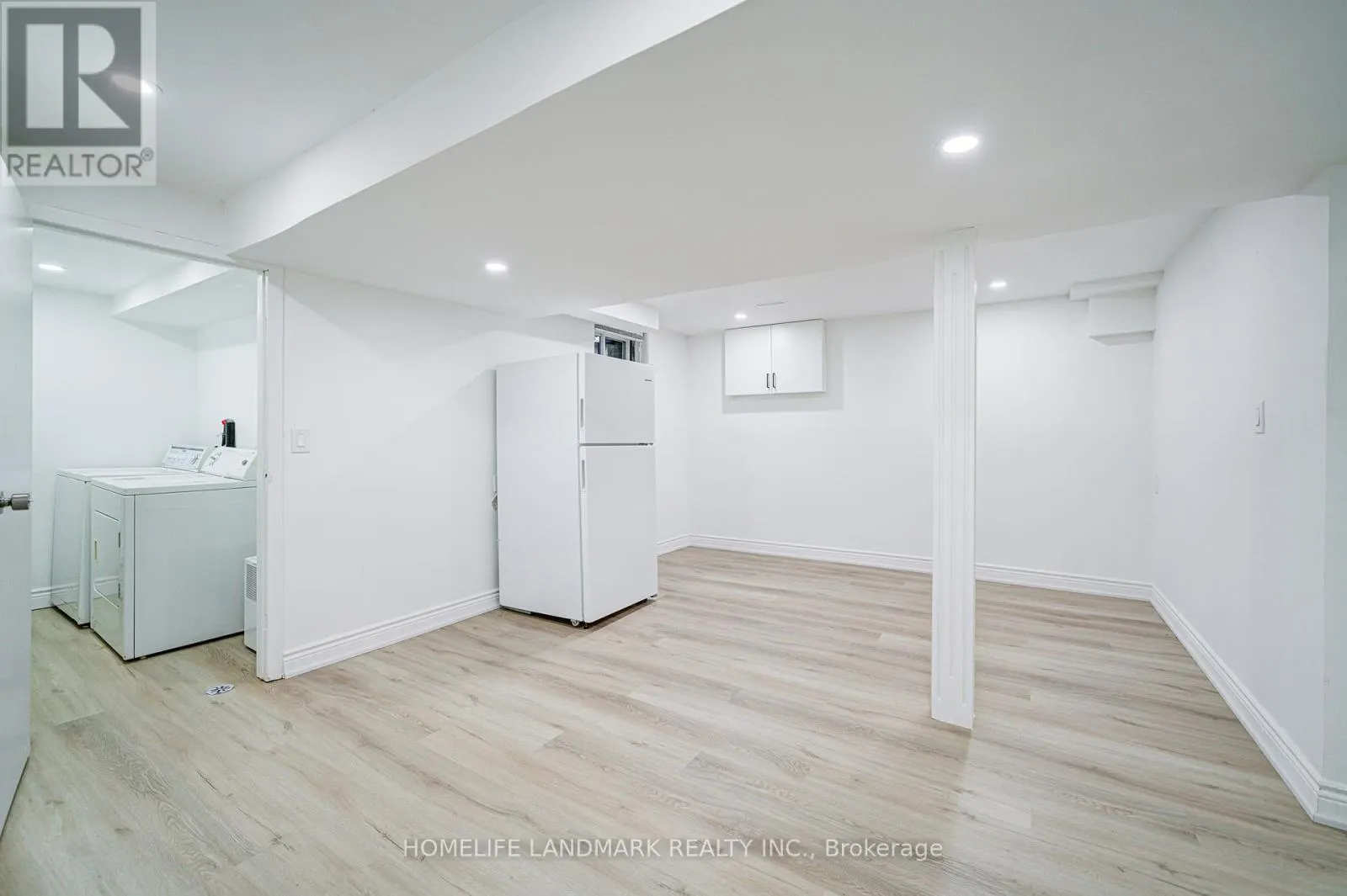 79 SANDYHOOK SQUARE