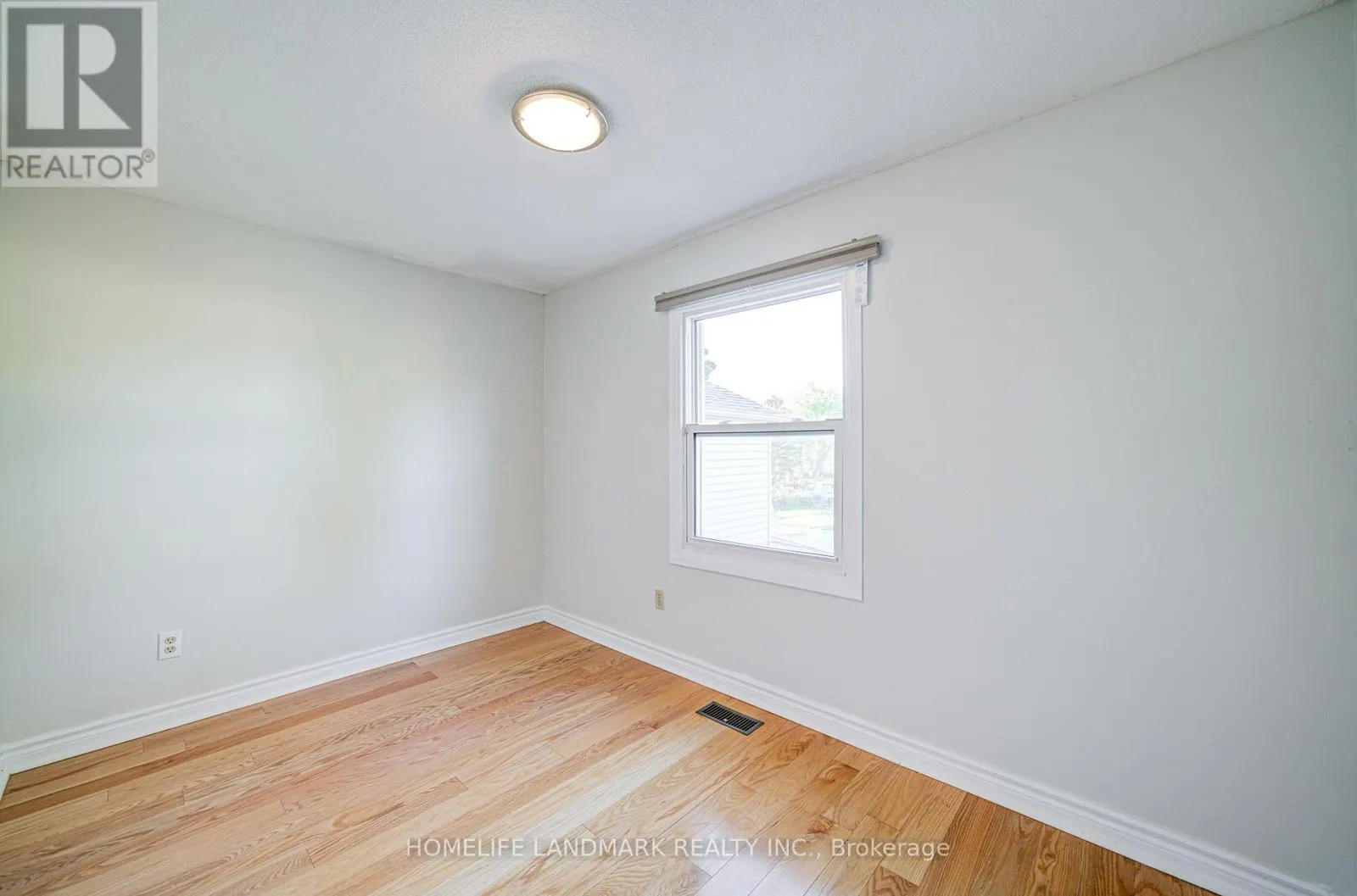 79 SANDYHOOK SQUARE