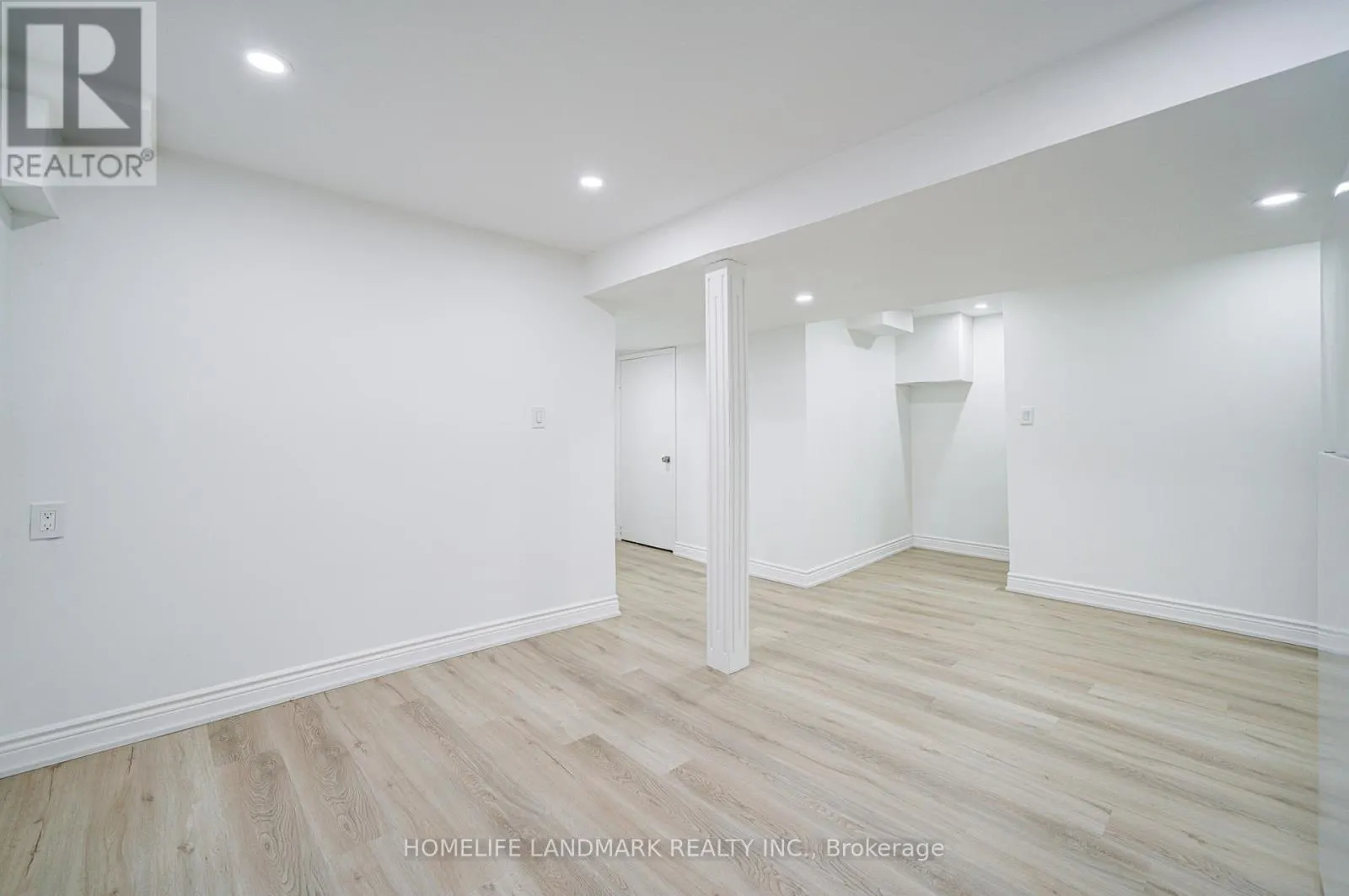 79 SANDYHOOK SQUARE