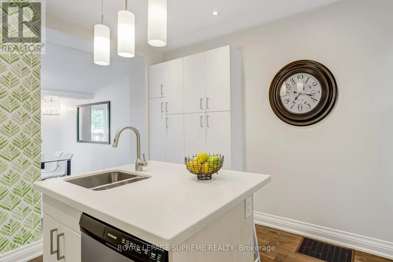 313 CEDARVALE AVENUE