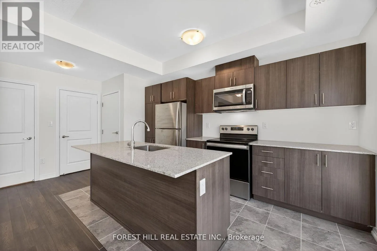 16 - 165 TAPSCOTT ROAD