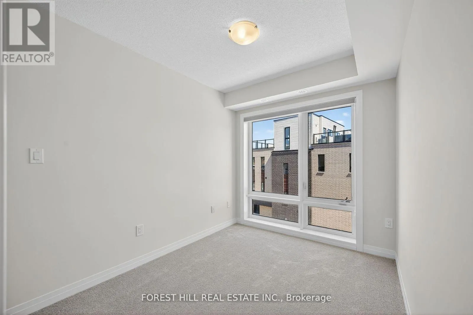 16 - 165 TAPSCOTT ROAD