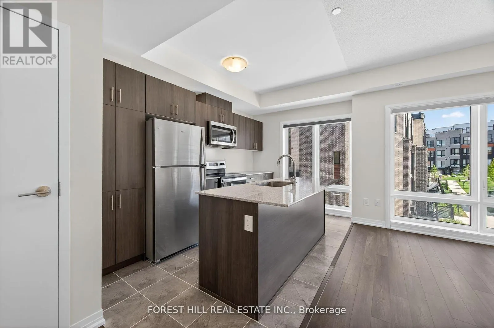 16 - 165 TAPSCOTT ROAD