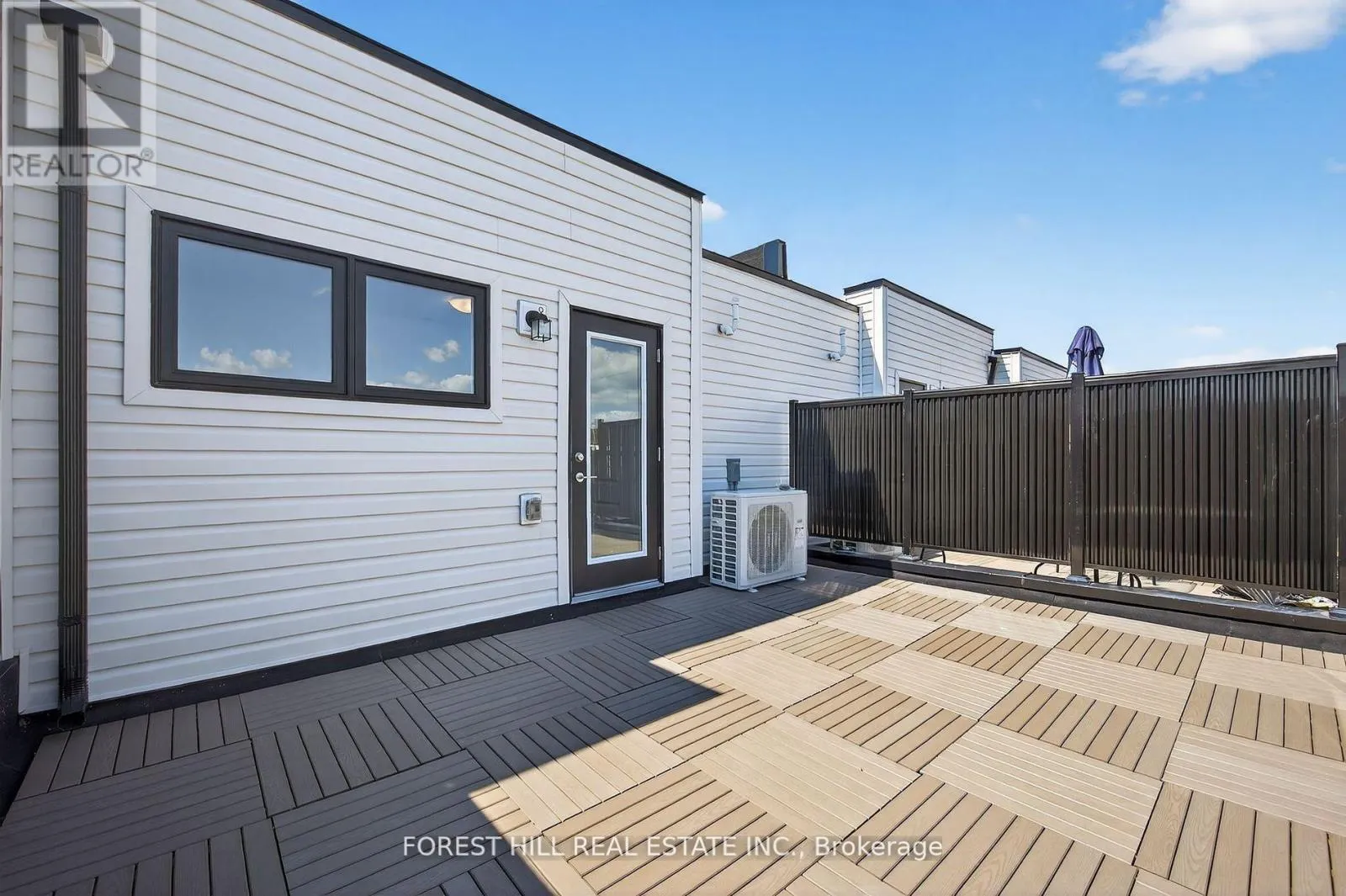 16 - 165 TAPSCOTT ROAD