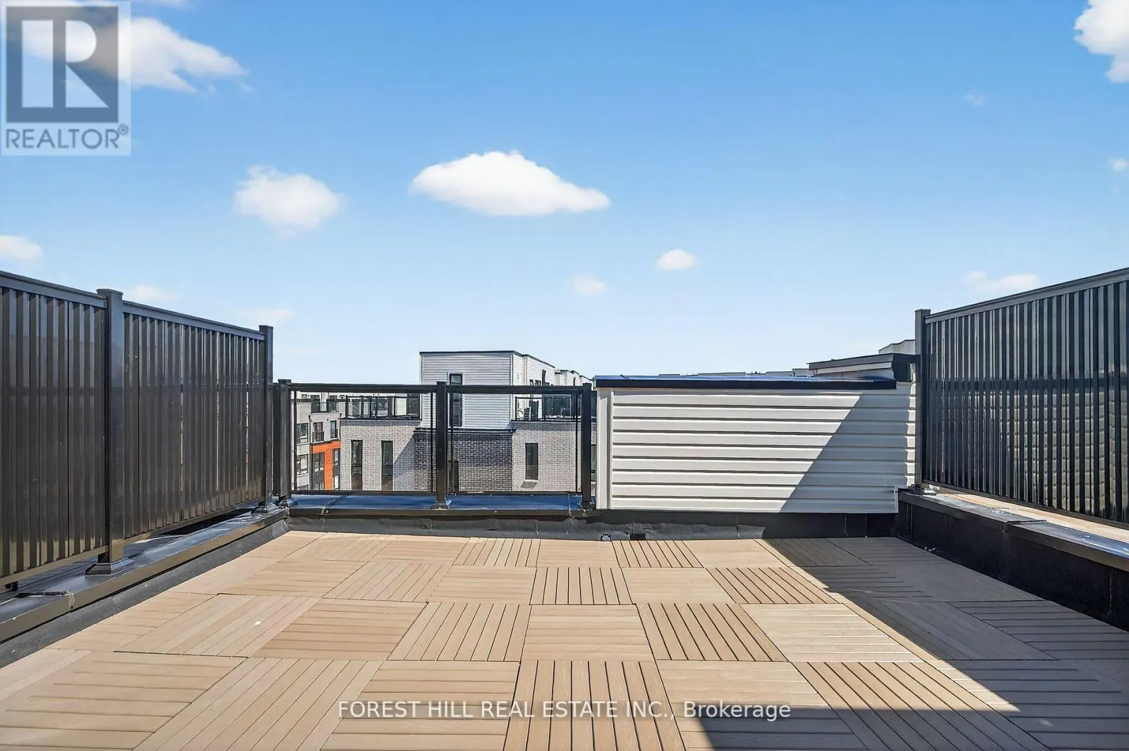16 - 165 TAPSCOTT ROAD