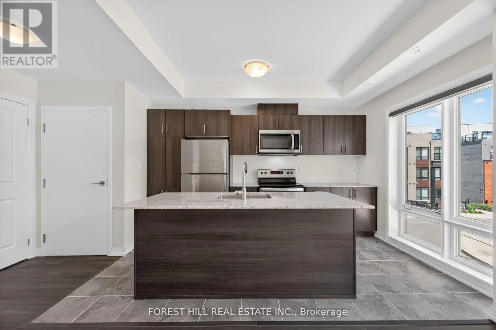 16 - 165 TAPSCOTT ROAD