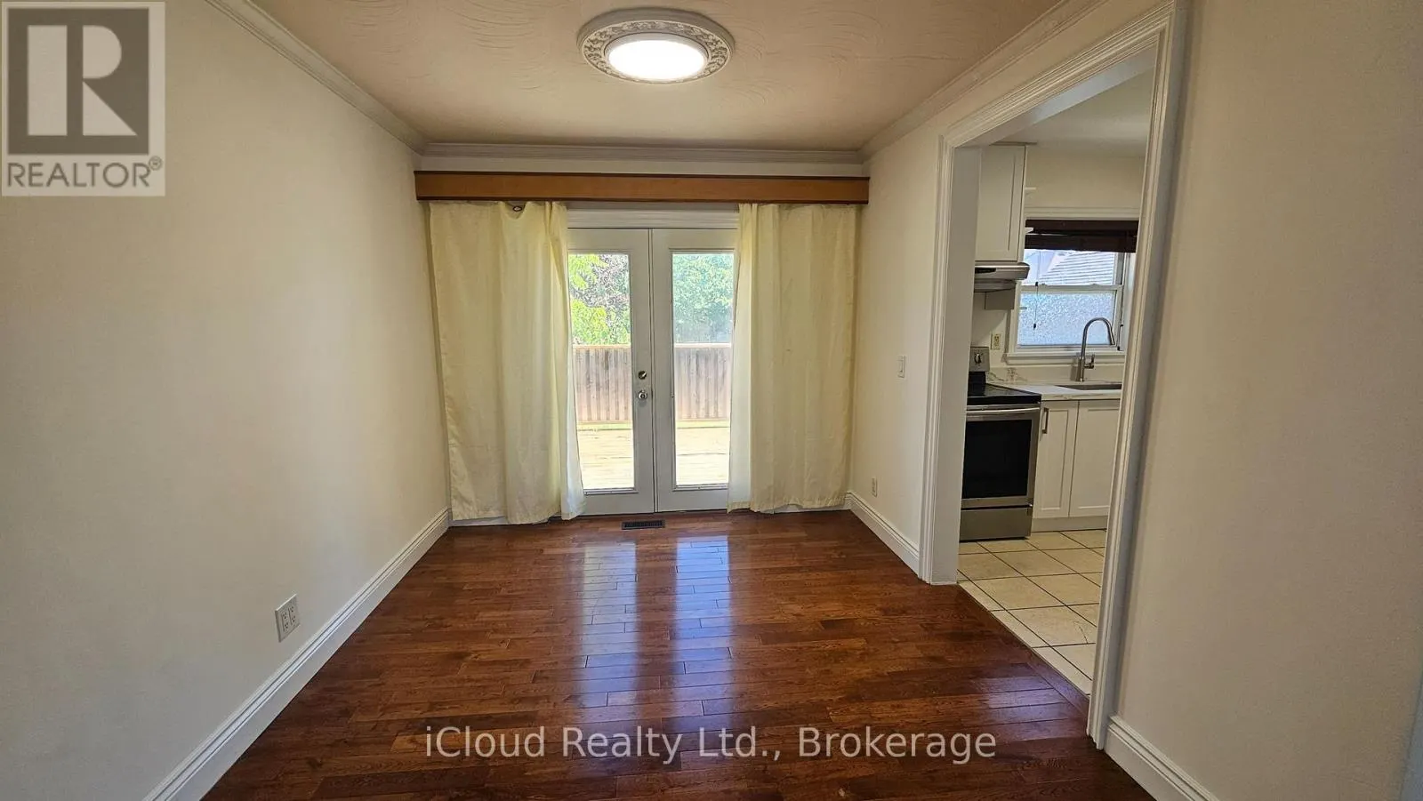 MAIN - 111 BEXHILL AVENUE