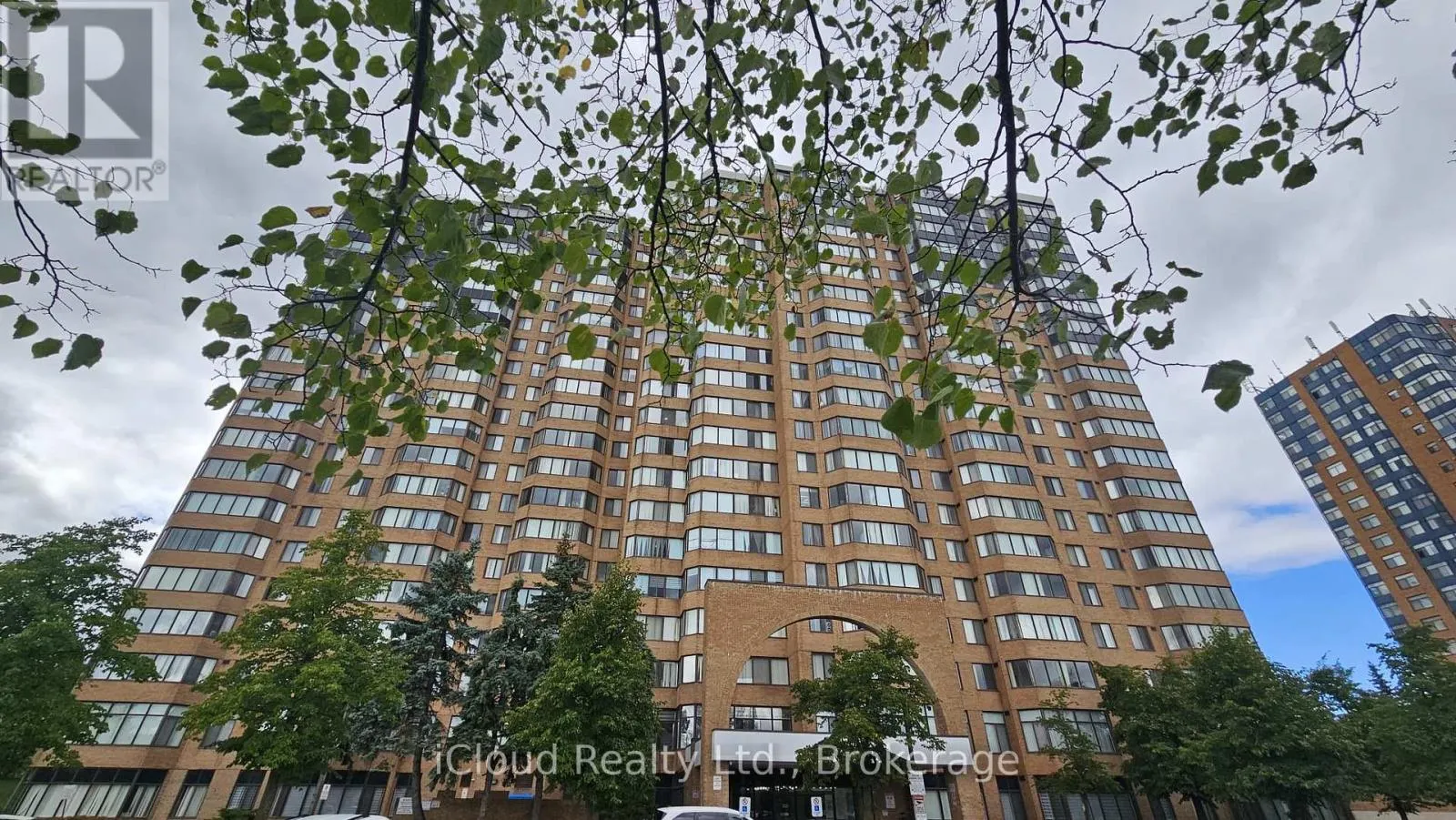 604 - 80 ALTON TOWERS CIRCLE