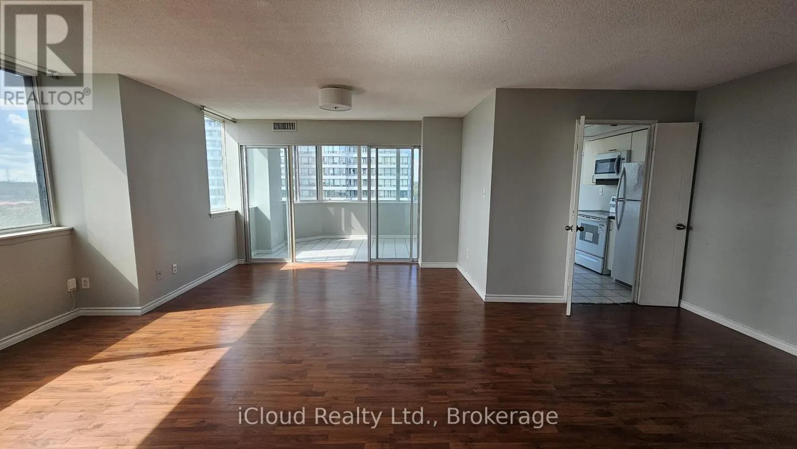 604 - 80 ALTON TOWERS CIRCLE