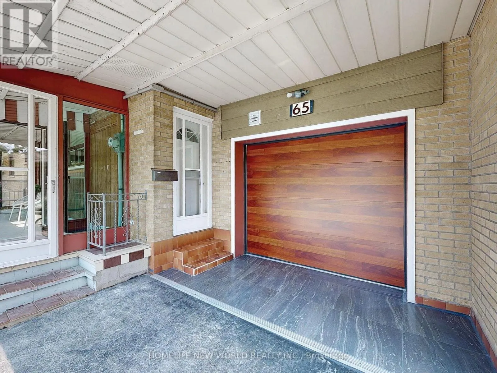 65 DONALDA CRESCENT