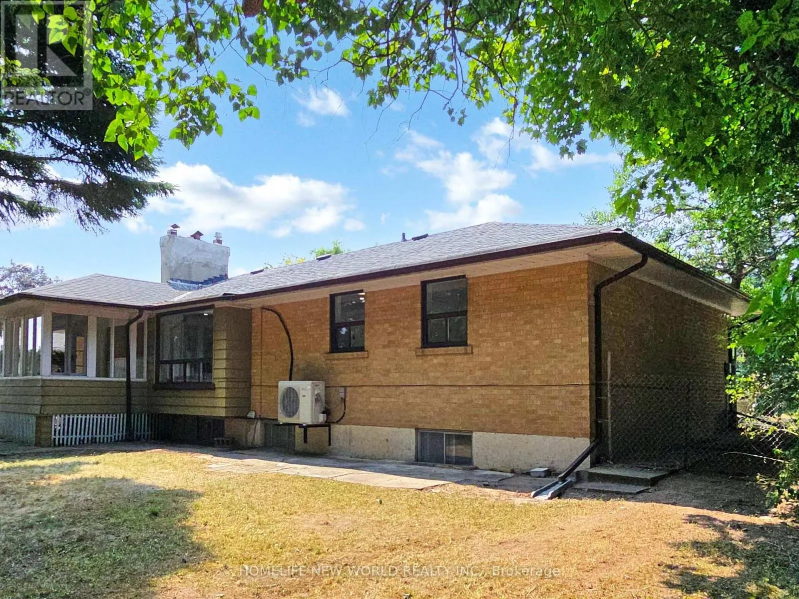 65 DONALDA CRESCENT