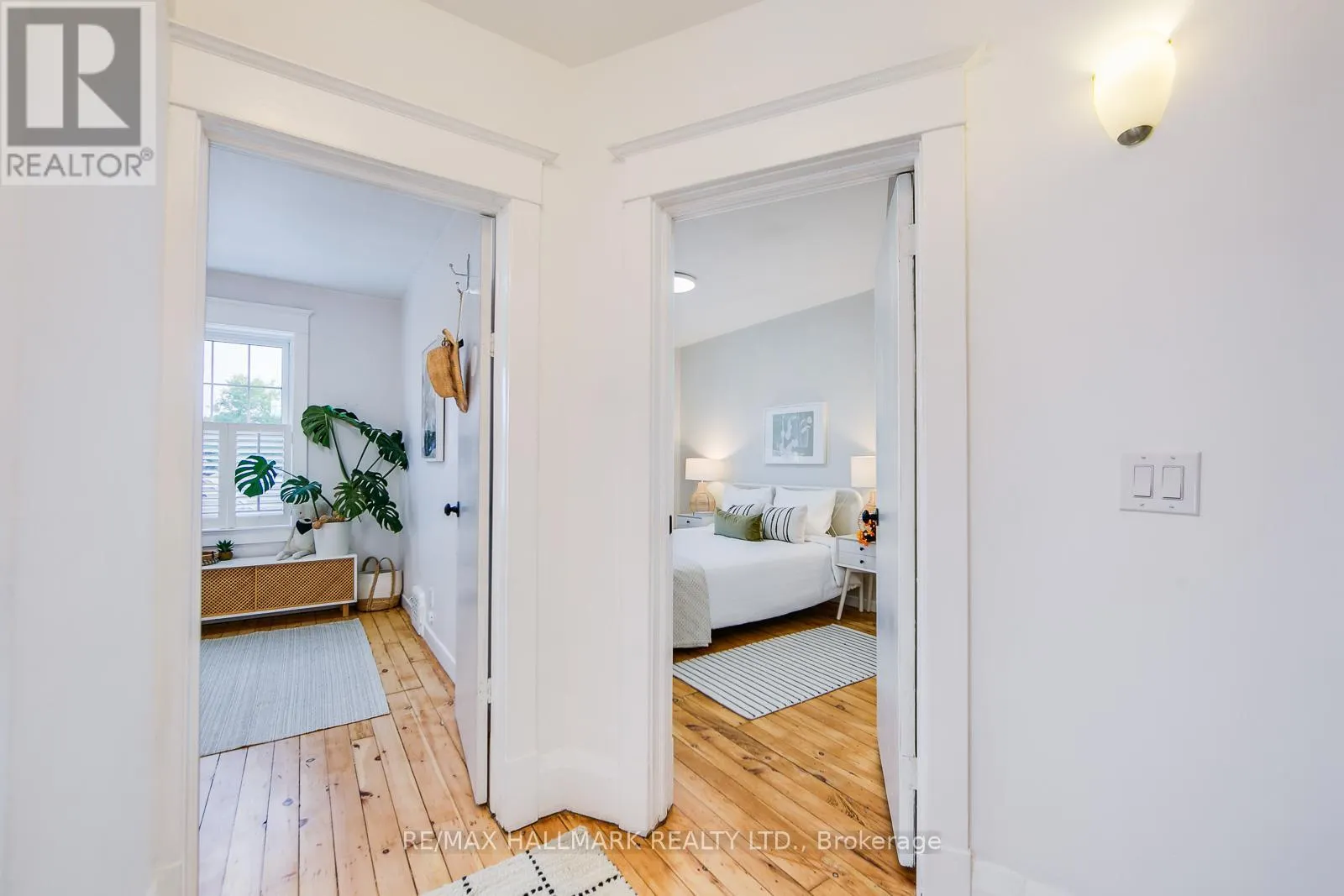 120 WARDEN AVENUE