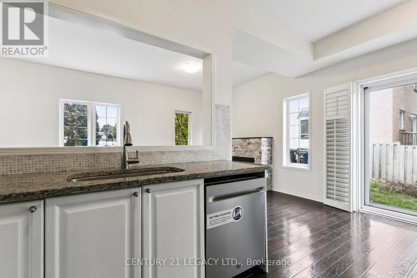 1 BRIMFOREST GATE
