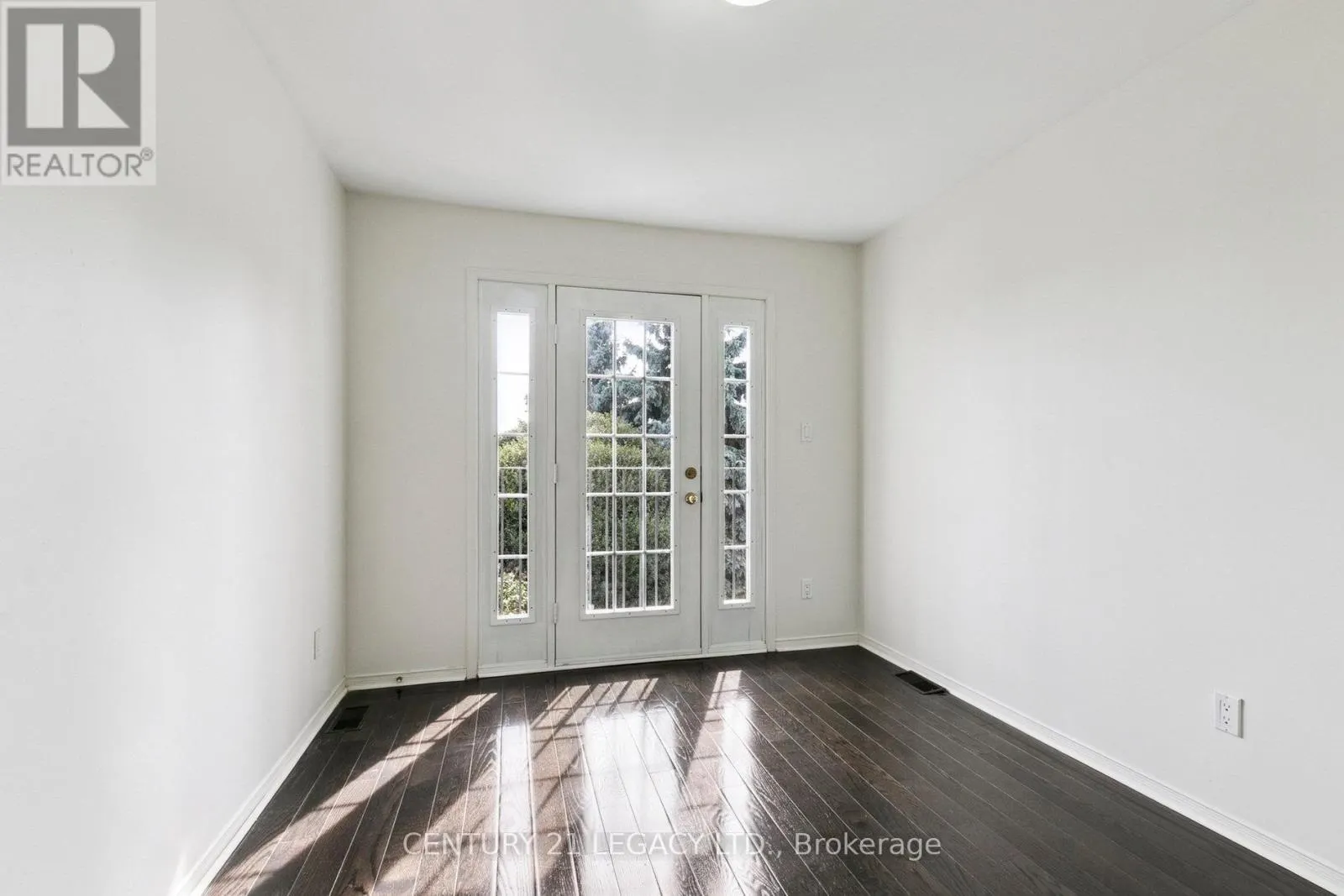 1 BRIMFOREST GATE