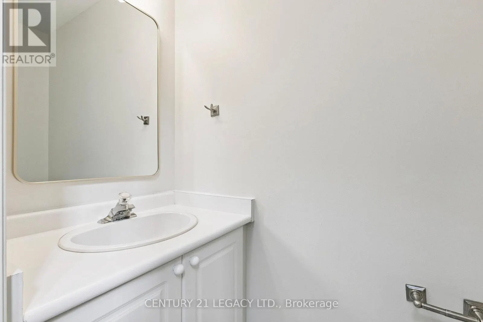 1 BRIMFOREST GATE