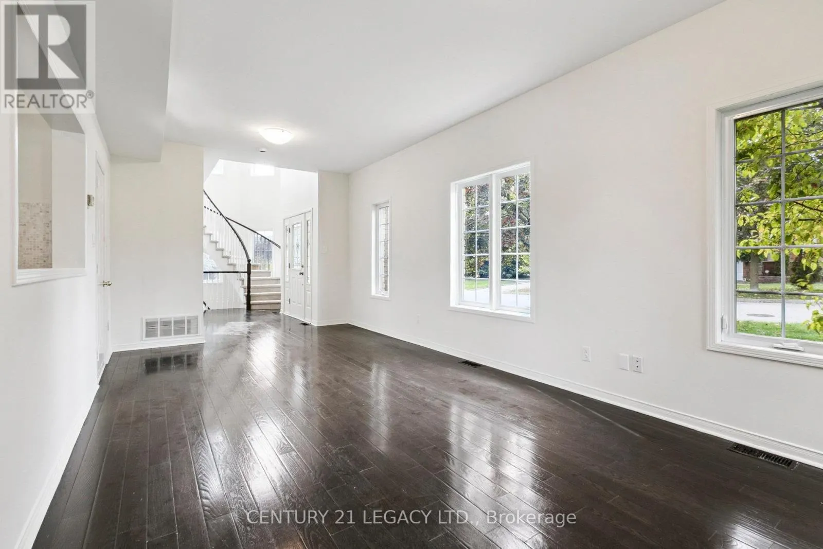 1 BRIMFOREST GATE