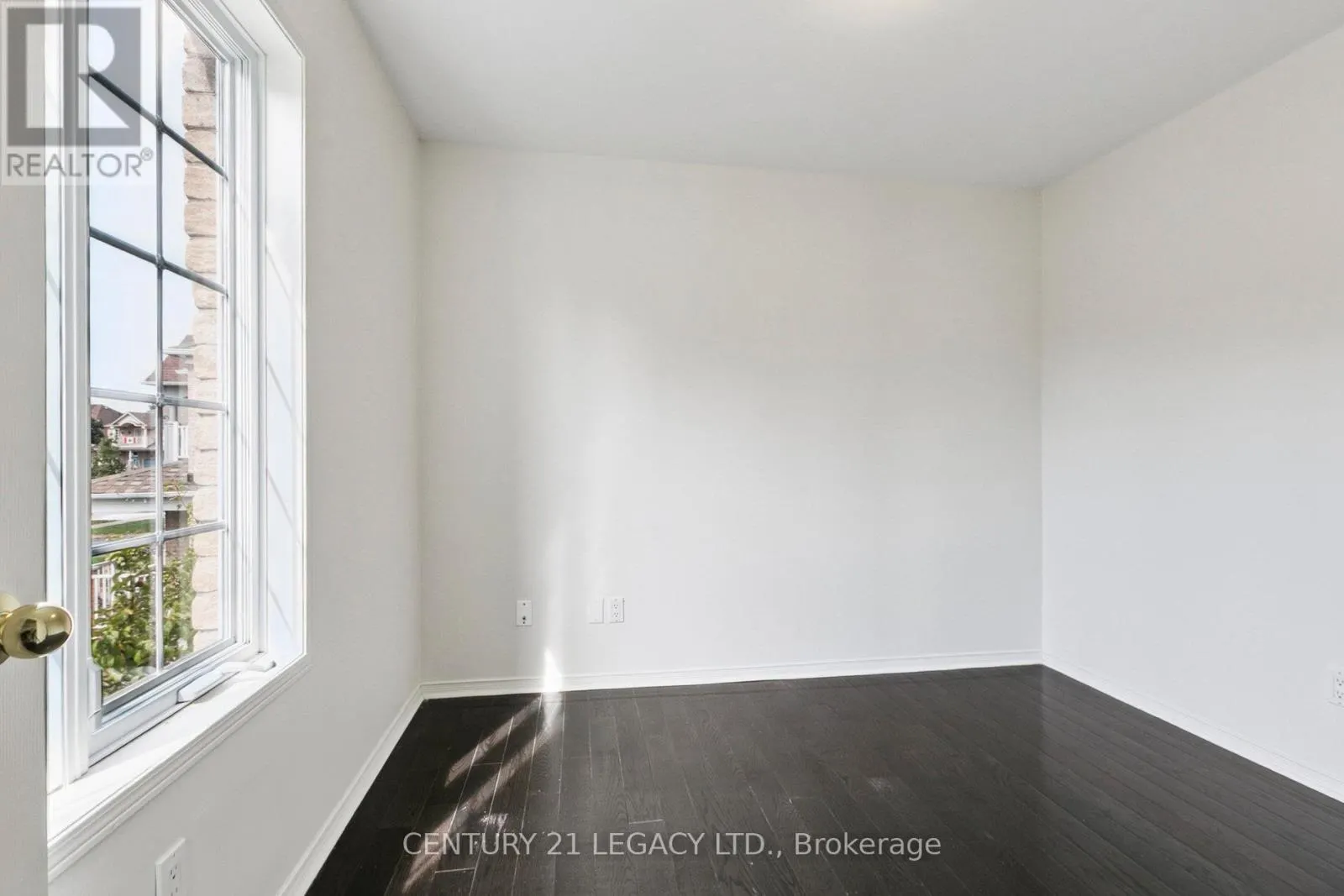 1 BRIMFOREST GATE