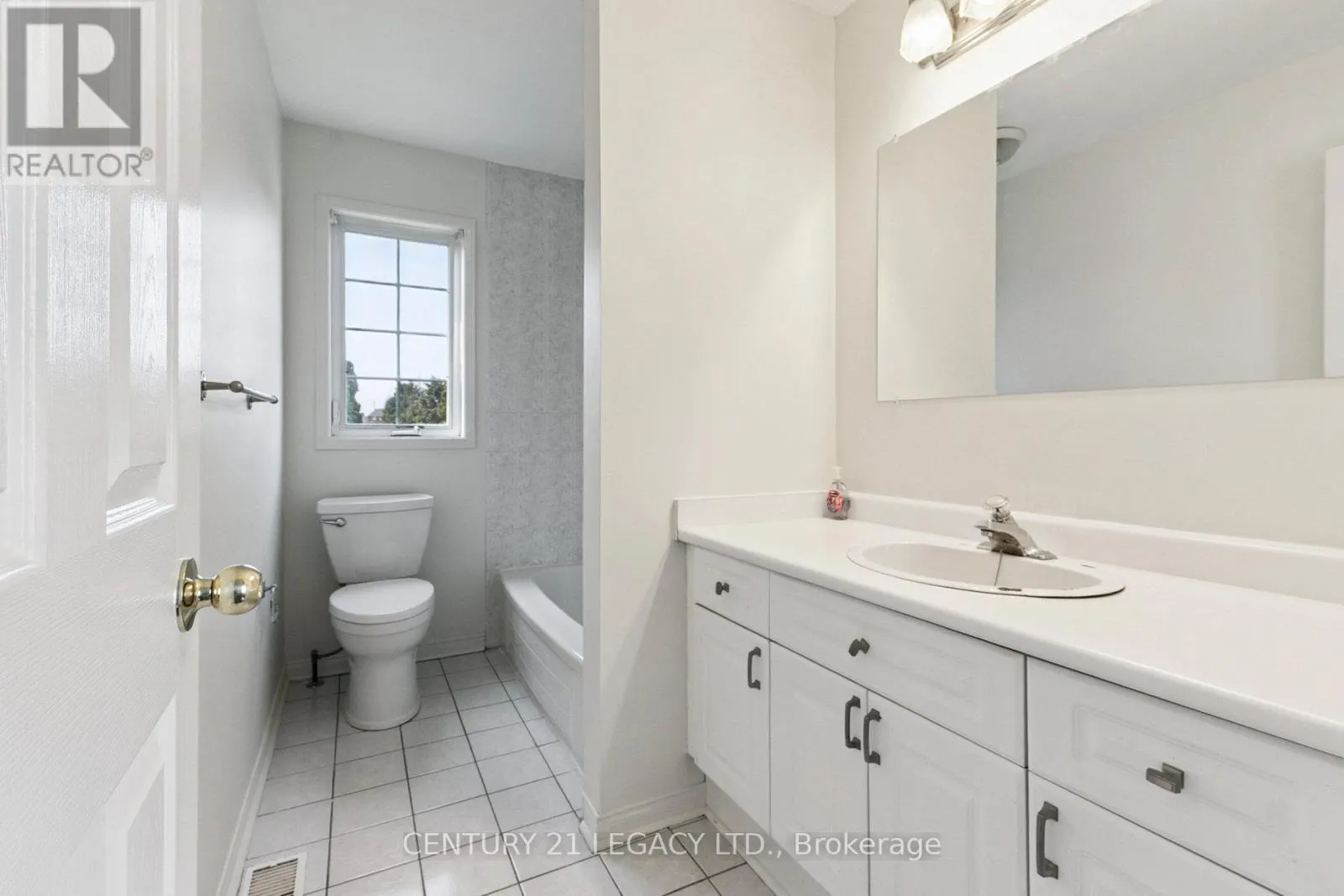 1 BRIMFOREST GATE