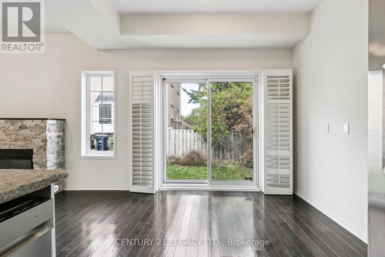 1 BRIMFOREST GATE