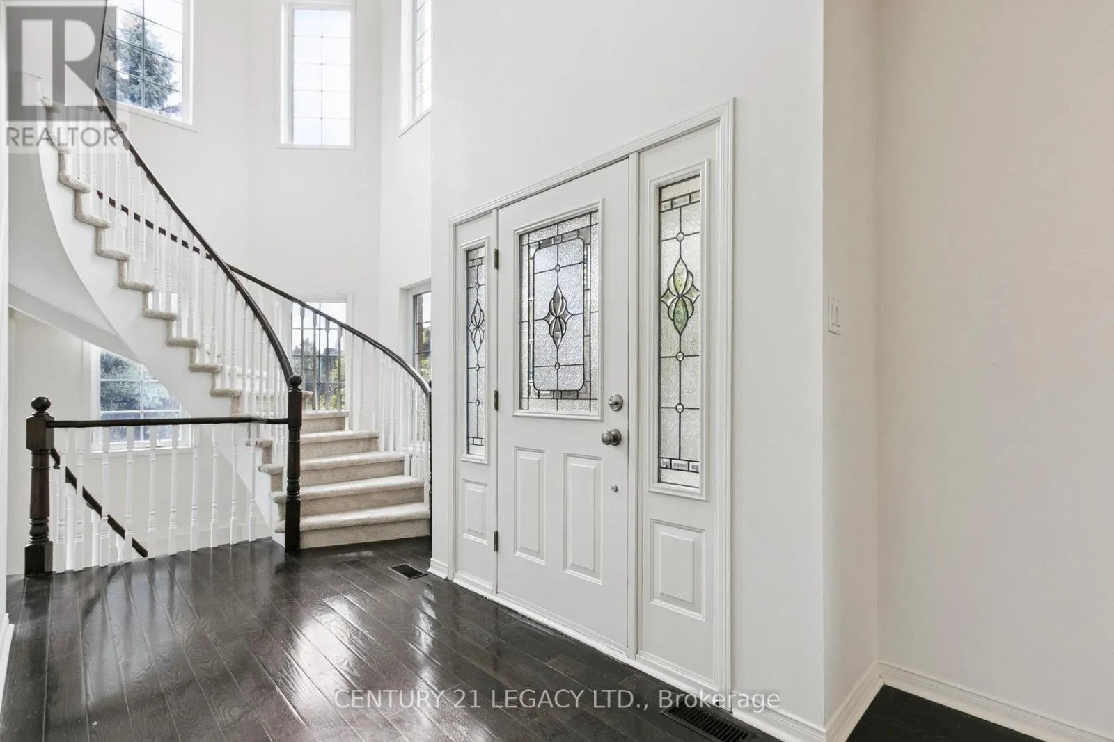 1 BRIMFOREST GATE