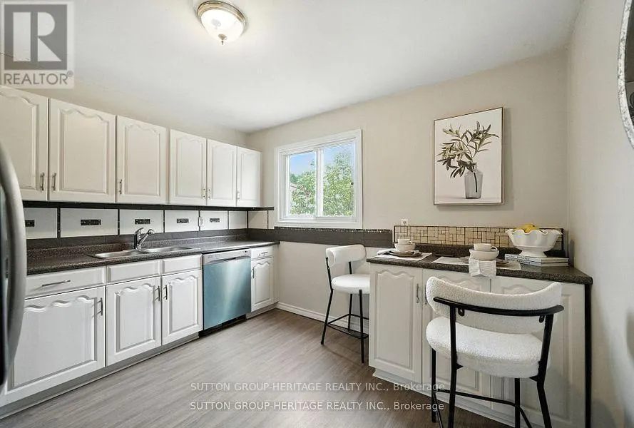 29 - 601 GALAHAD DRIVE