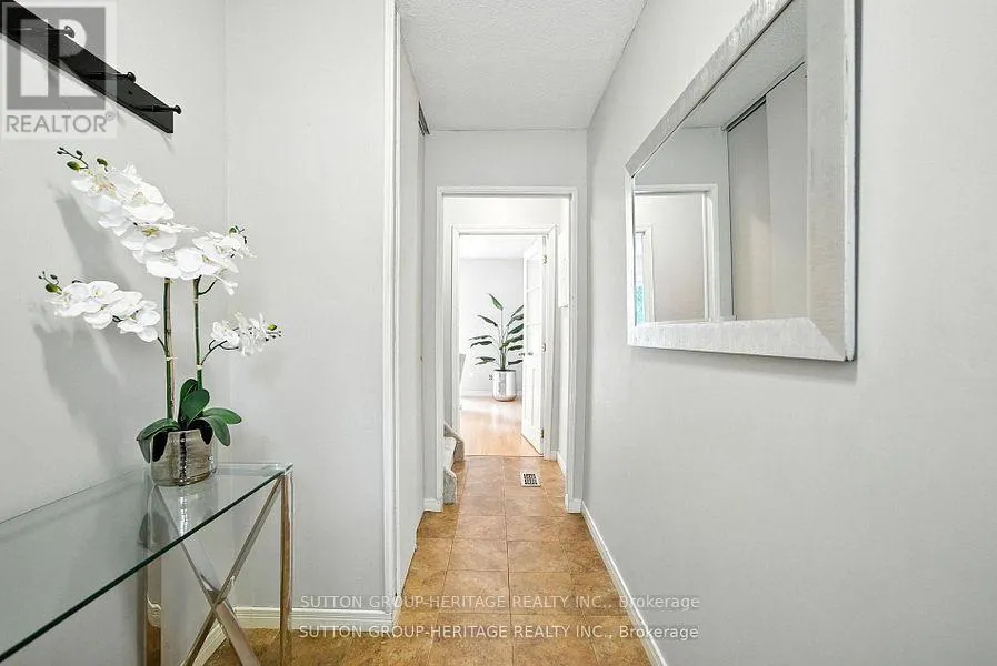 29 - 601 GALAHAD DRIVE