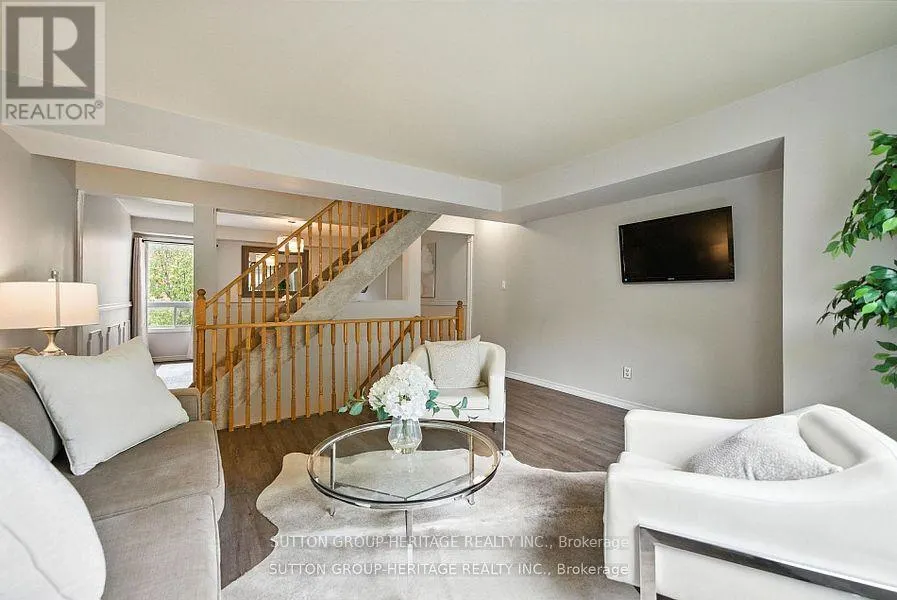 29 - 601 GALAHAD DRIVE