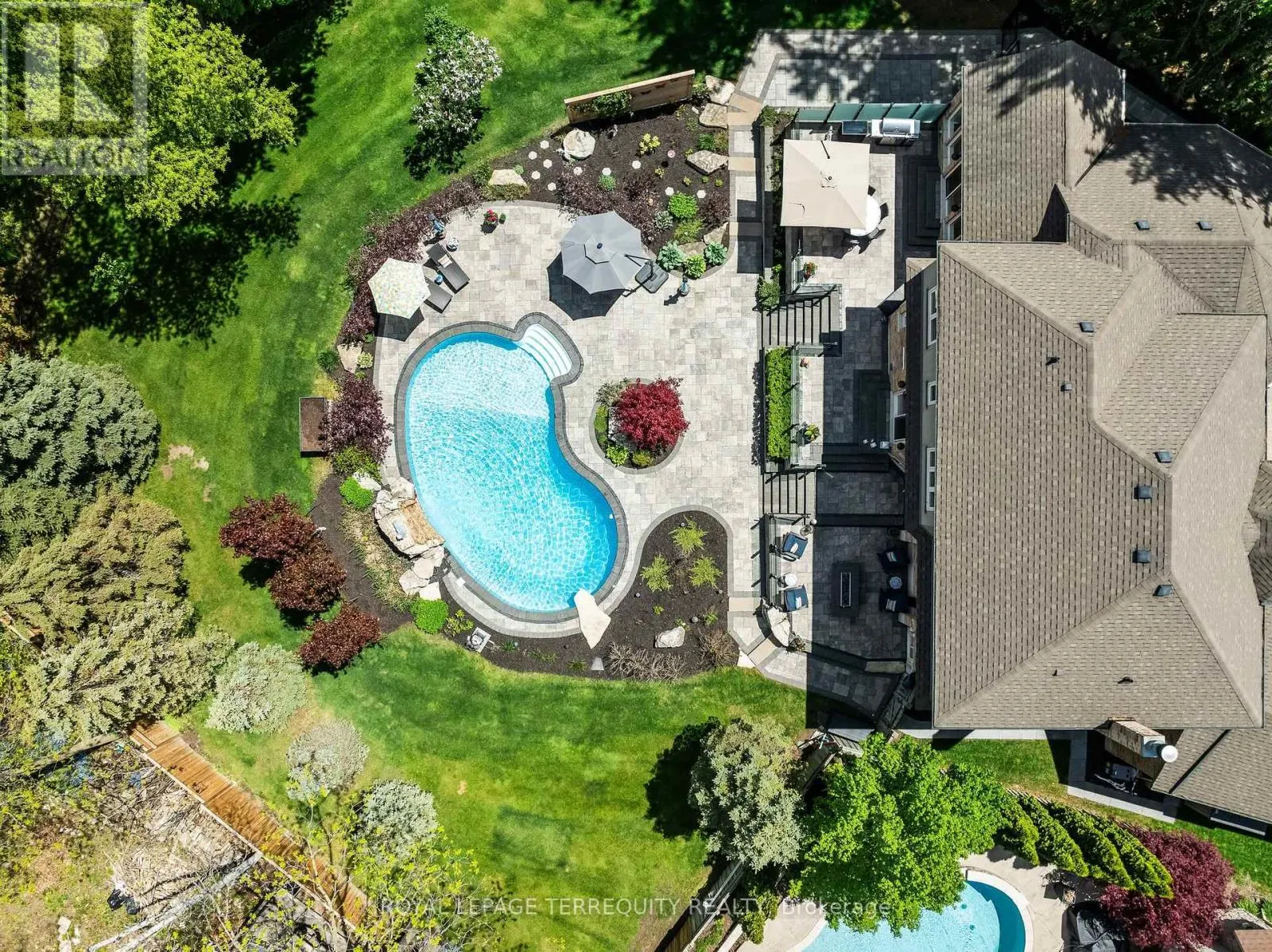 507 ROUGEMOUNT DRIVE