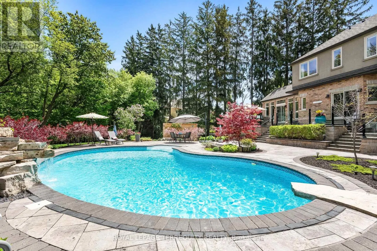 507 ROUGEMOUNT DRIVE