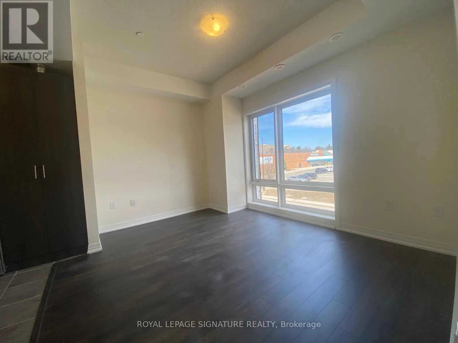 23 - 10 LIBEN WAY