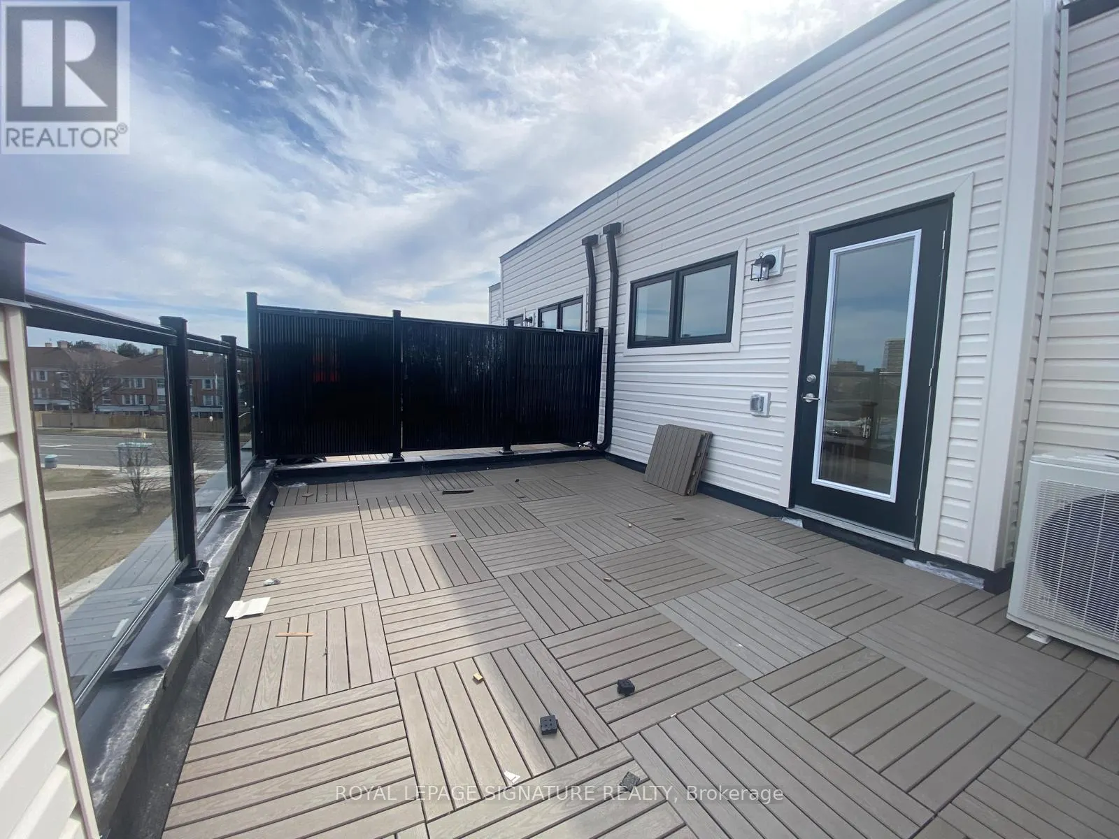 23 - 10 LIBEN WAY