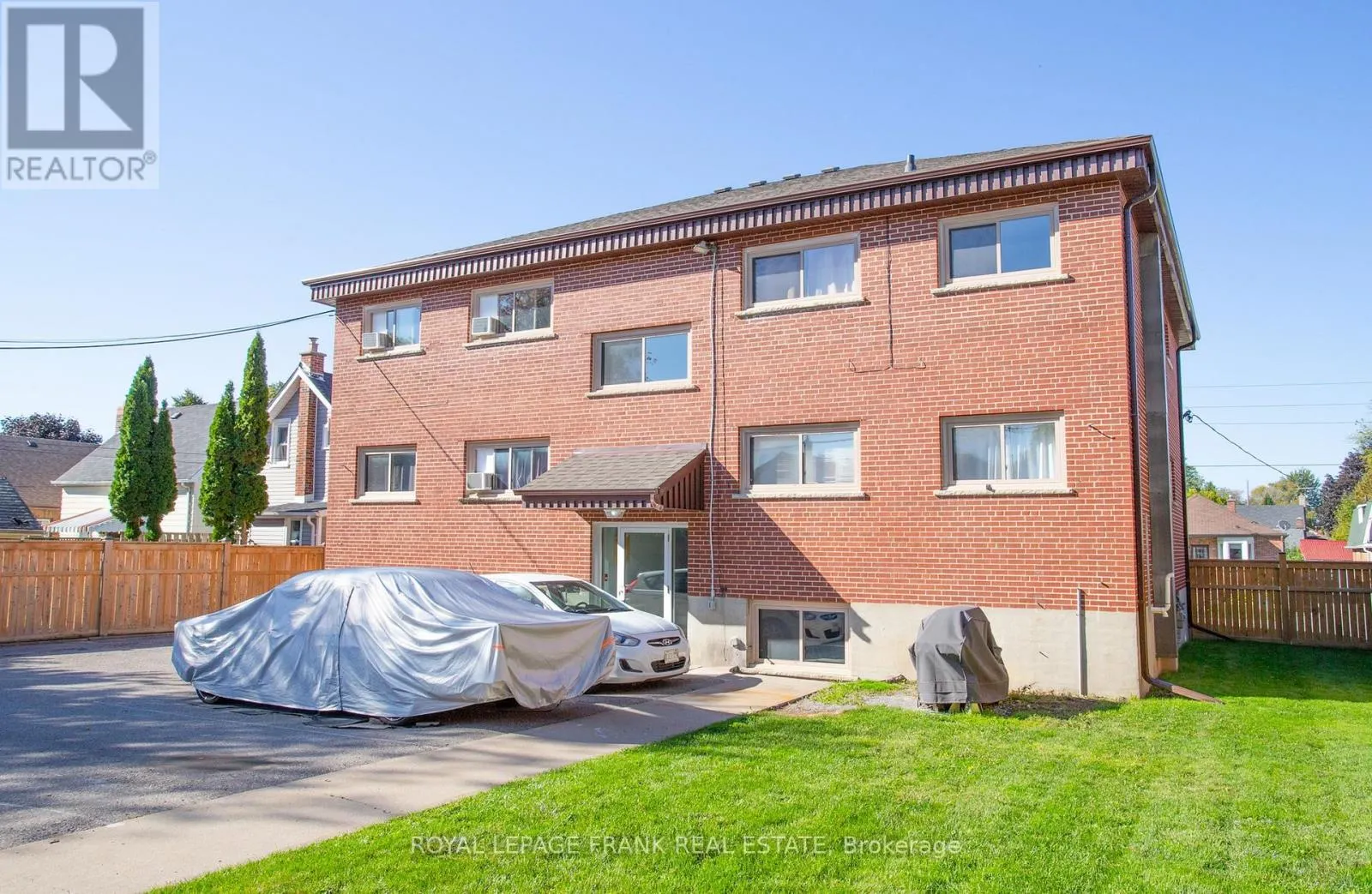 203 OSHAWA BOULEVARD S