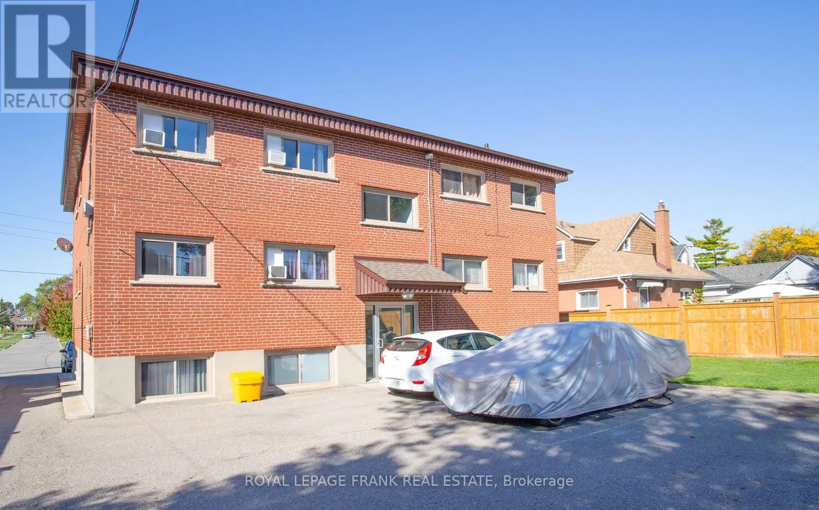 203 OSHAWA BOULEVARD S