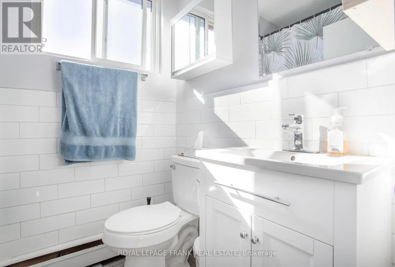 203 OSHAWA BOULEVARD S