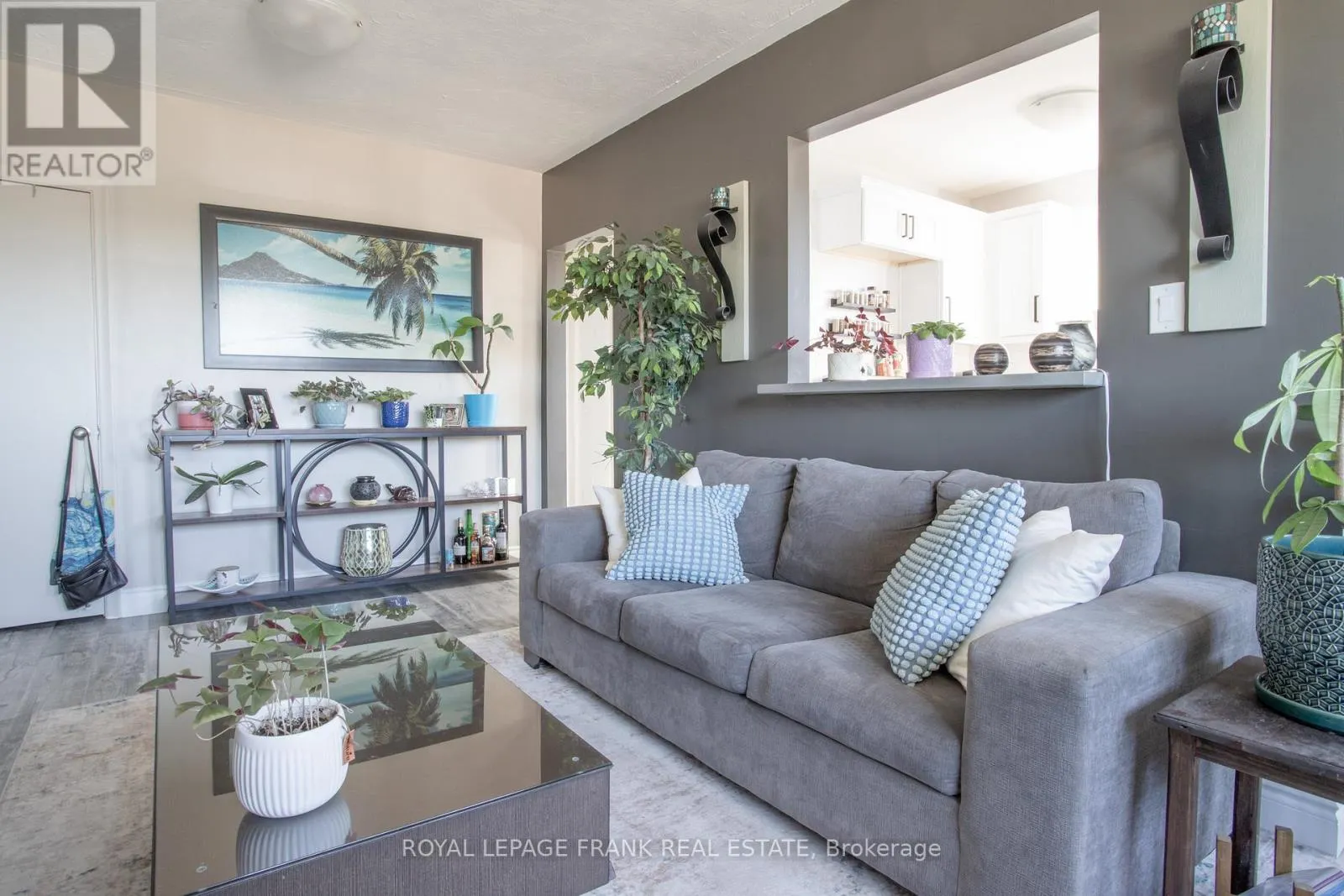203 OSHAWA BOULEVARD S