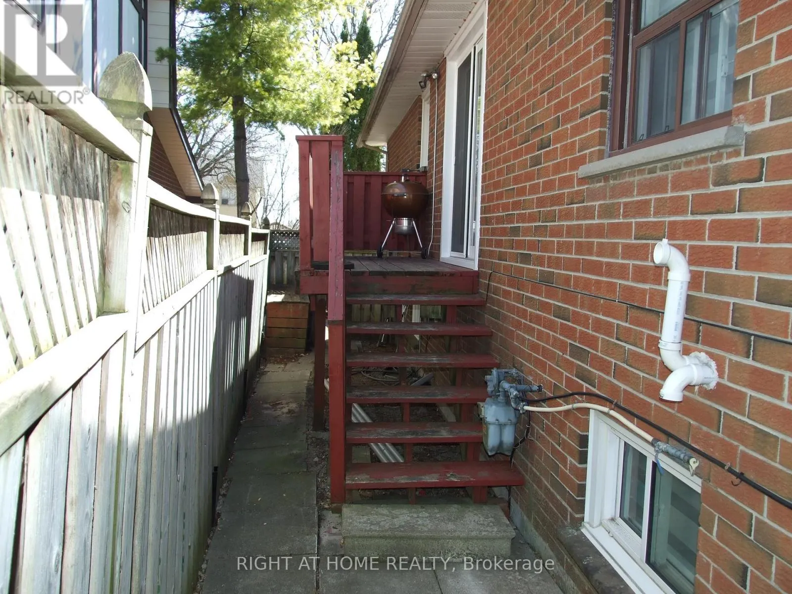 53 RENFIELD CRESCENT