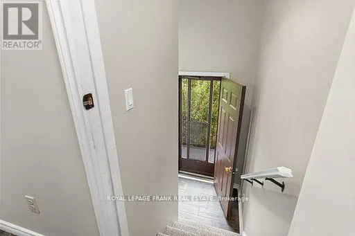 929 SOUTHDOWN DRIVE