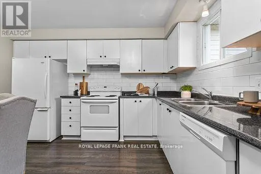 929 SOUTHDOWN DRIVE