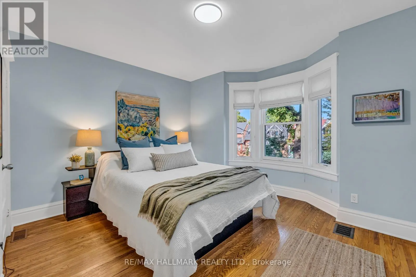 63 EASTMOUNT AVENUE
