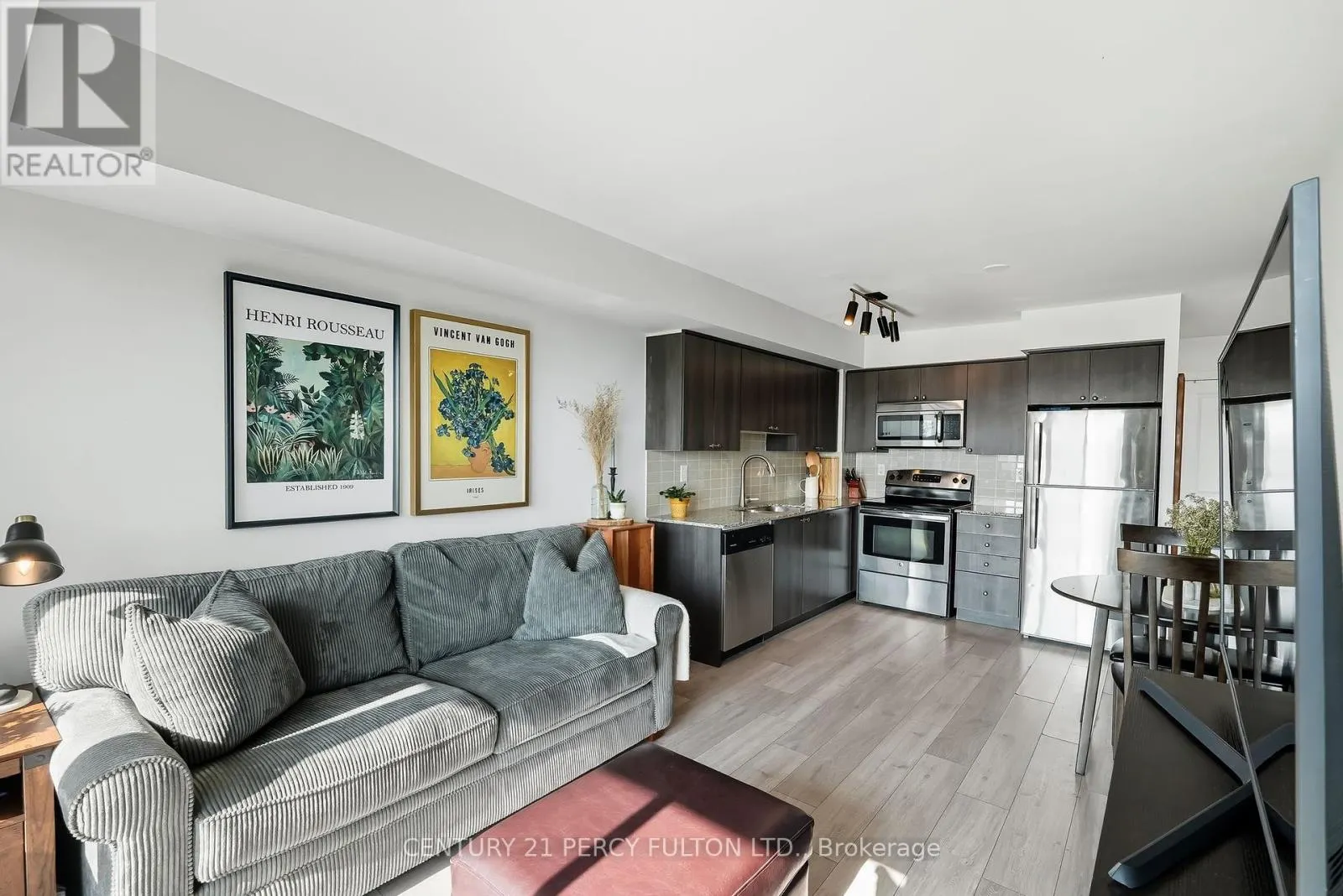 1308 - 1215 BAYLY STREET