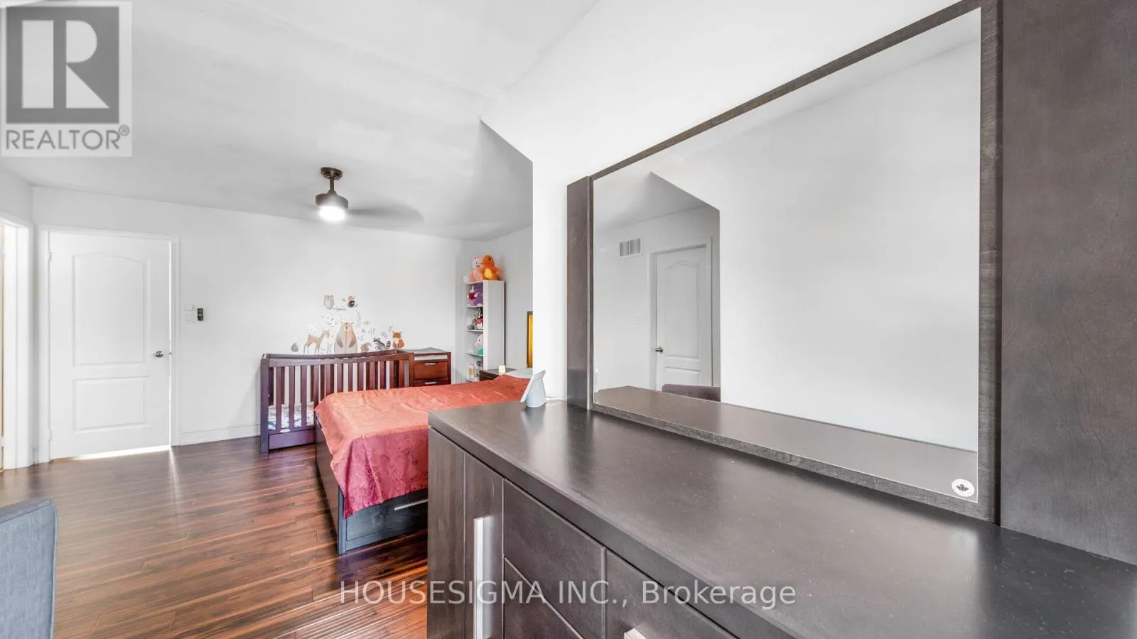 18 LOVEGROVE LANE