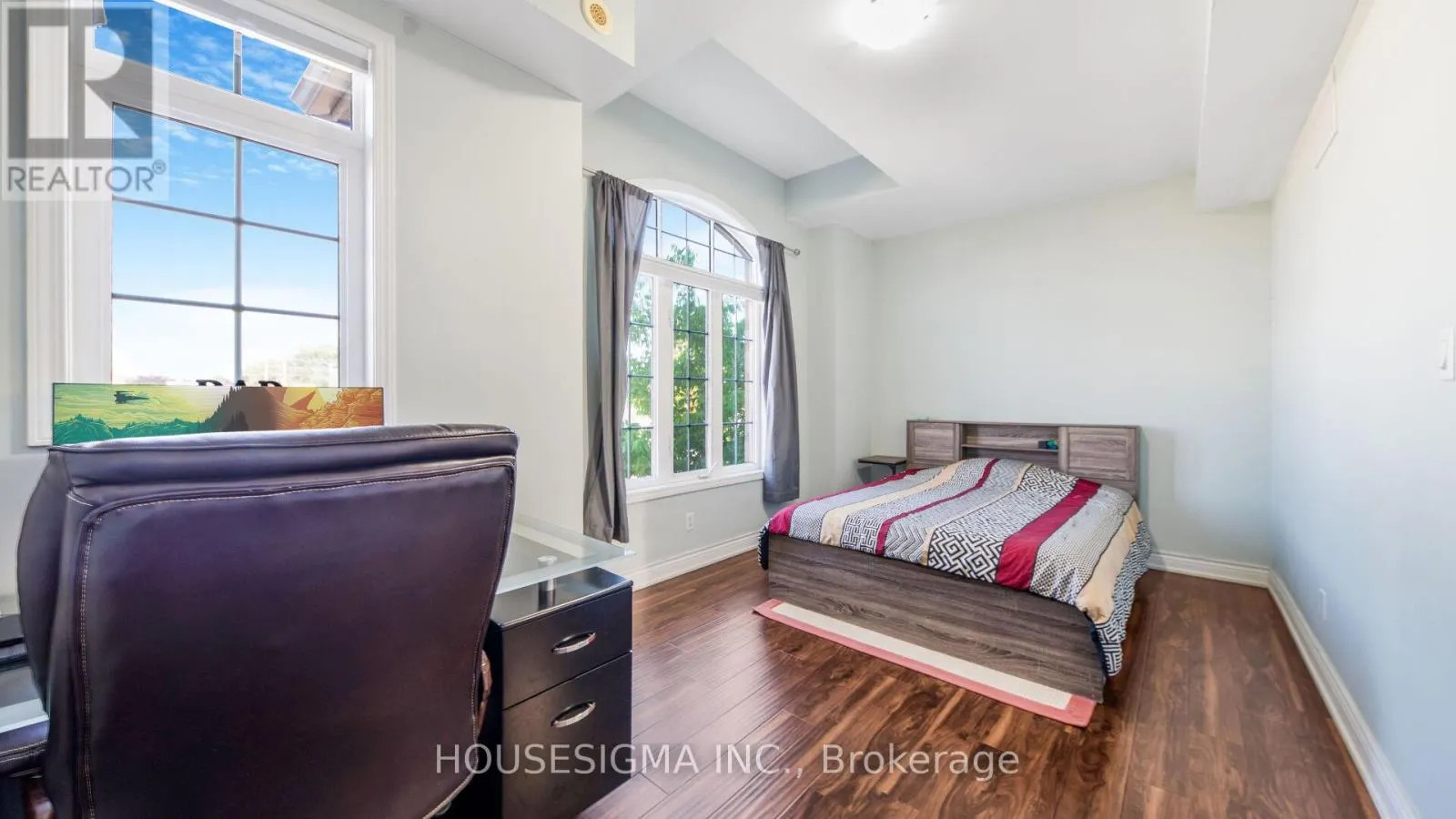 18 LOVEGROVE LANE